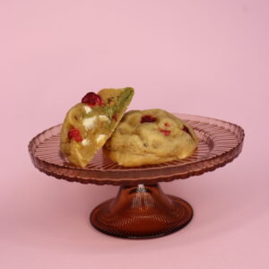 Biscuiți cu fistic si zmeura